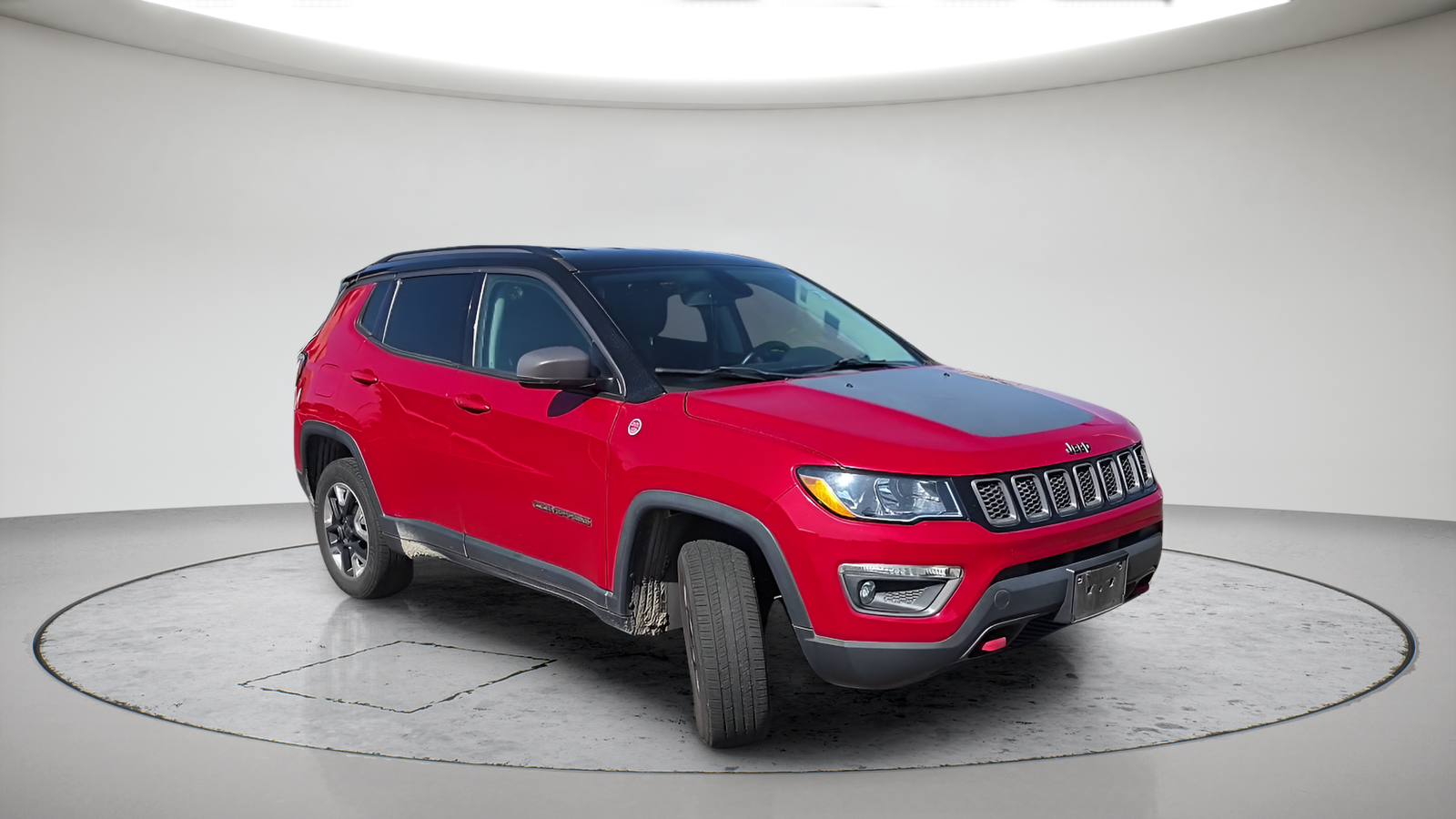 Used 2018 Redline Pearlcoat Jeep Trailhawk image 3