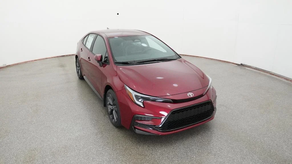 New 2026 Ruby Flare Pearl Toyota SE image 8