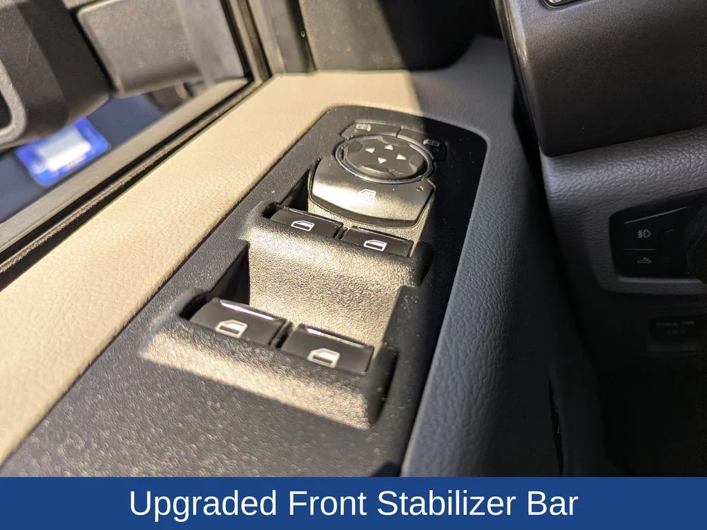 Used 2016 Magnetic Metallic Ford XLT image 22