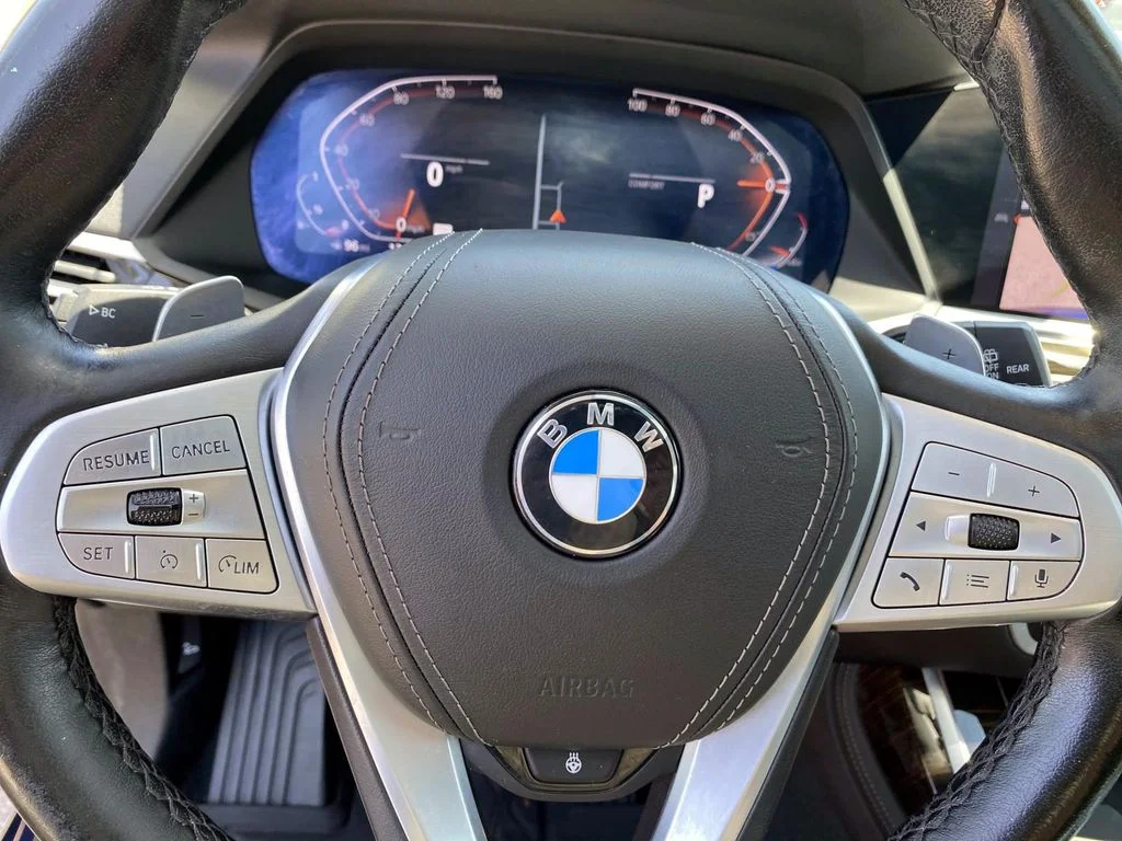 Used 2021 Phytonic Blue Metallic BMW xDrive40i image 17