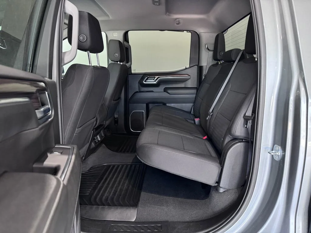 2023 Chevrolet Silverado 1500 LT - Photo 13
