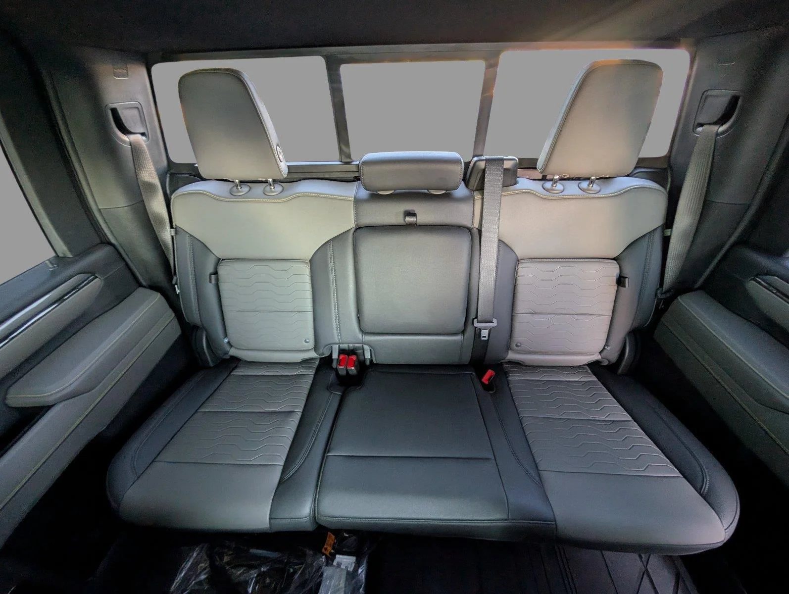 Used 2026 Black Chevrolet ZR2 image 31