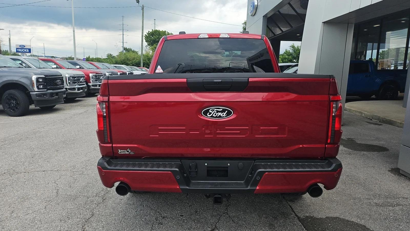 New 2026 Ruby Red Metallic Tinted Clearcoat Ford STX Lobo 4WD image 4