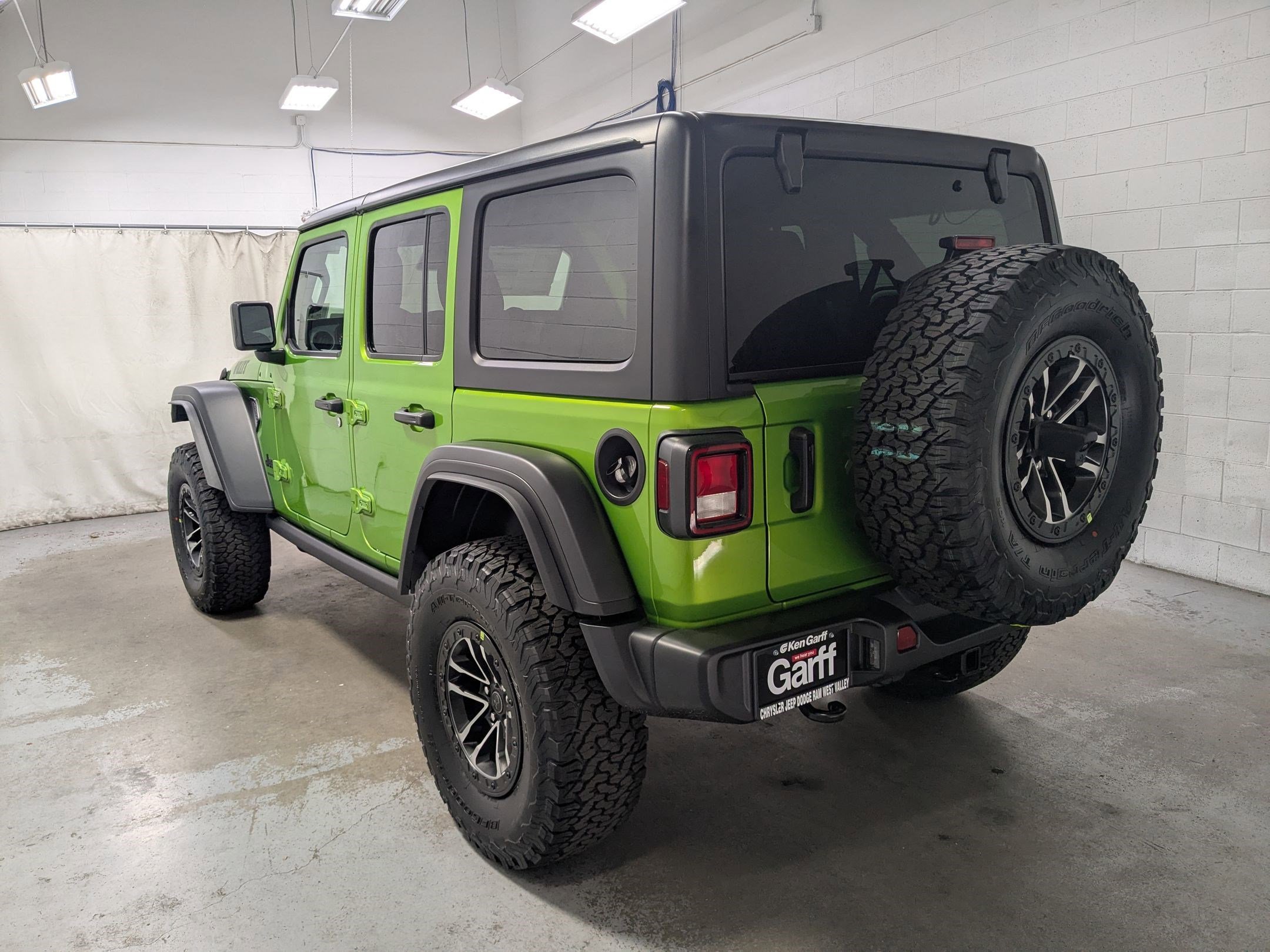 New 2026 Mojito Clear-Coat Exterior Paint Jeep Willys image 7