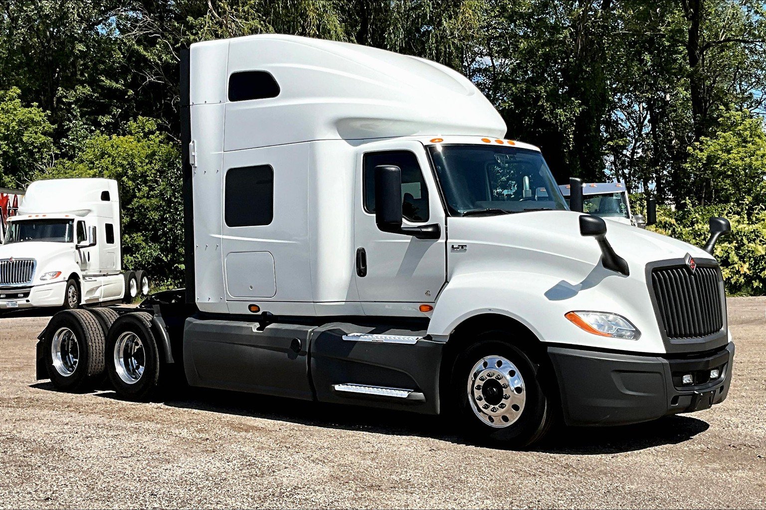 2021 INTERNATIONAL LT625 6x4 - Image 1
