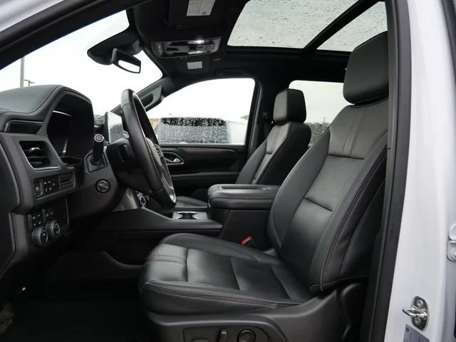 2023 Chevrolet Suburban RST - Photo 10