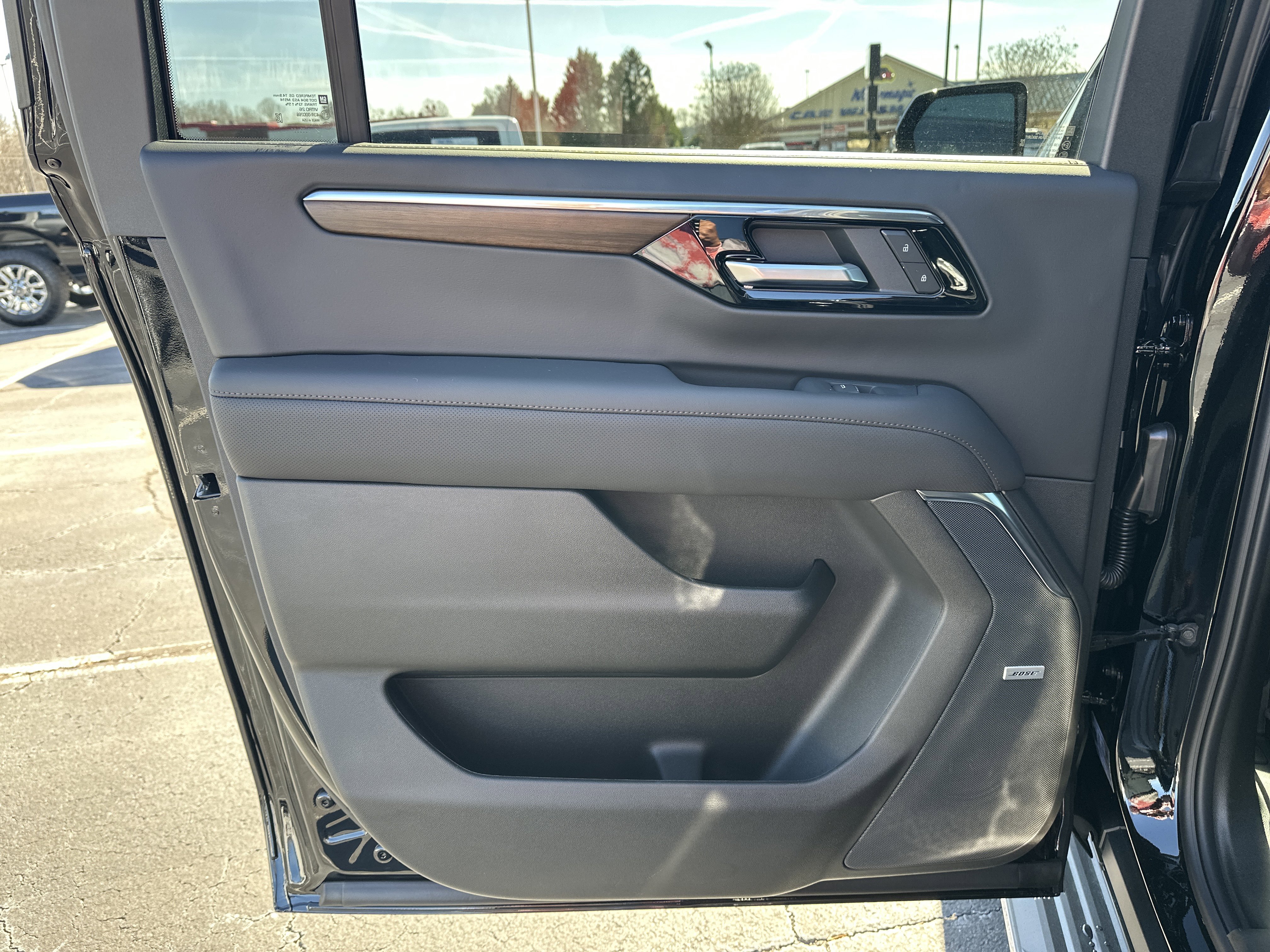 2026 Chevrolet Suburban High Country - Photo 22