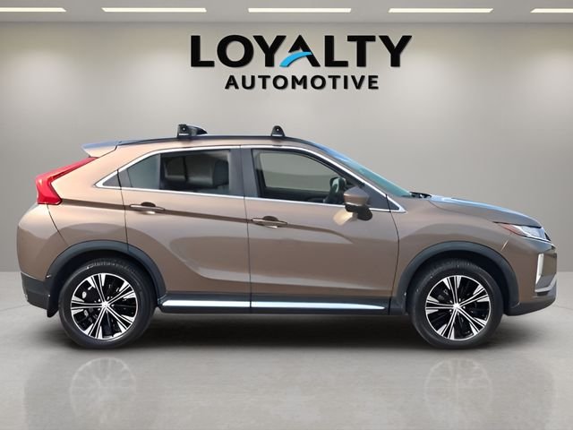 Used 2018  Mitsubishi SEL image 6