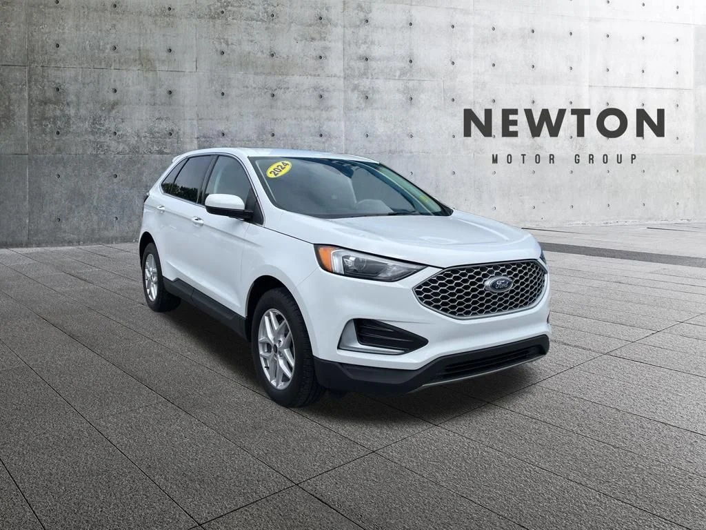 2024 Ford Edge SEL AWD's photo