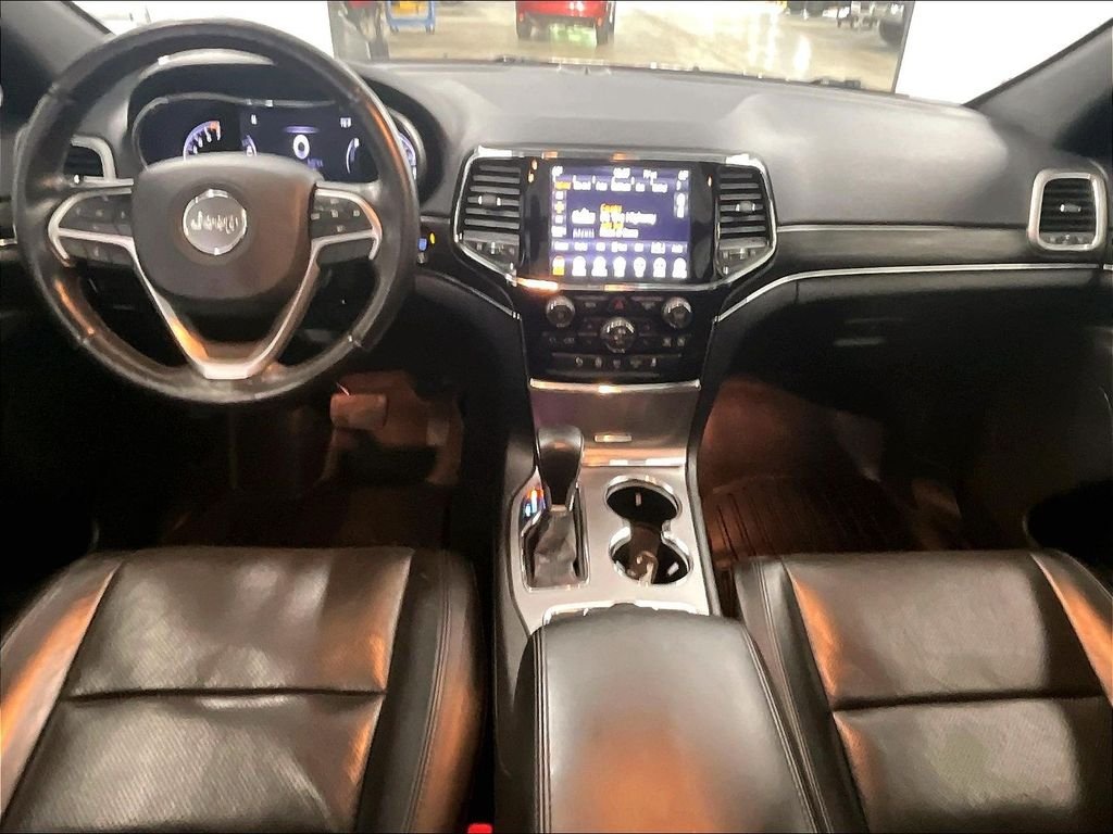 Used 2020 Velvet Red Pearlcoat Jeep Limited image 21
