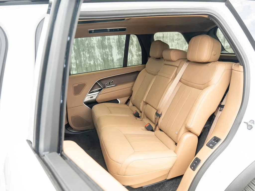 Certified Used 2025 White Land Rover SE image 35