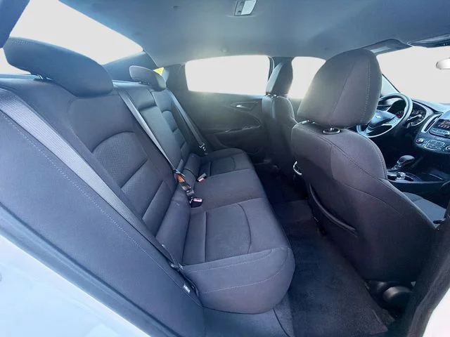 Used 2025 Summit White Chevrolet LT image 26