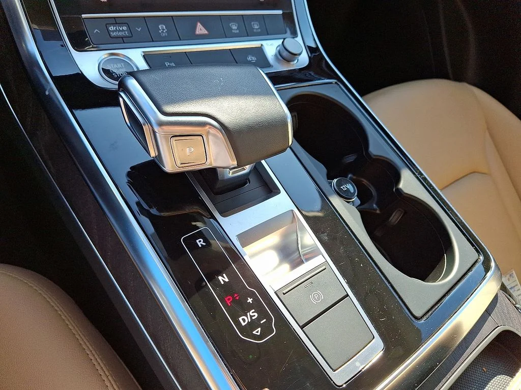 2023 Audi Q8 Premium - Photo 15