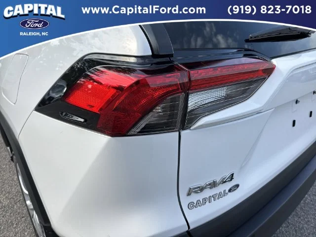 Used 2025 White Toyota LE image 15