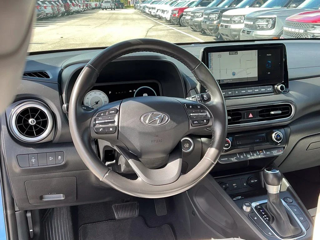 Used 2022 Blue Hyundai Limited image 25