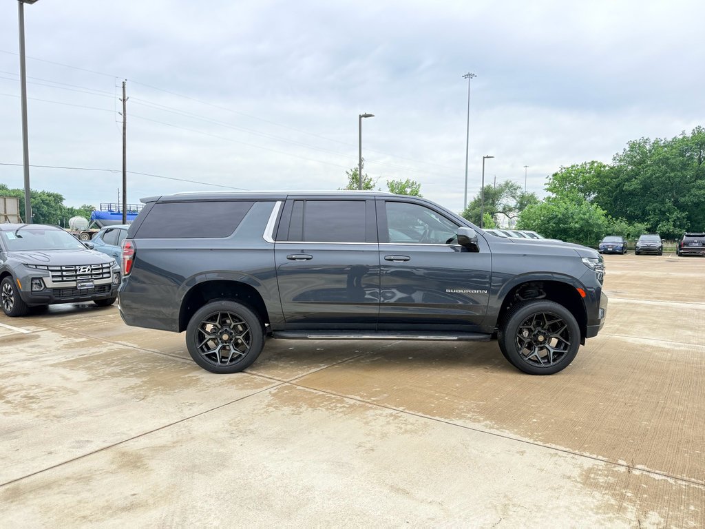 Used 2022 Evergreen Gray Metallic Chevrolet LT image 6