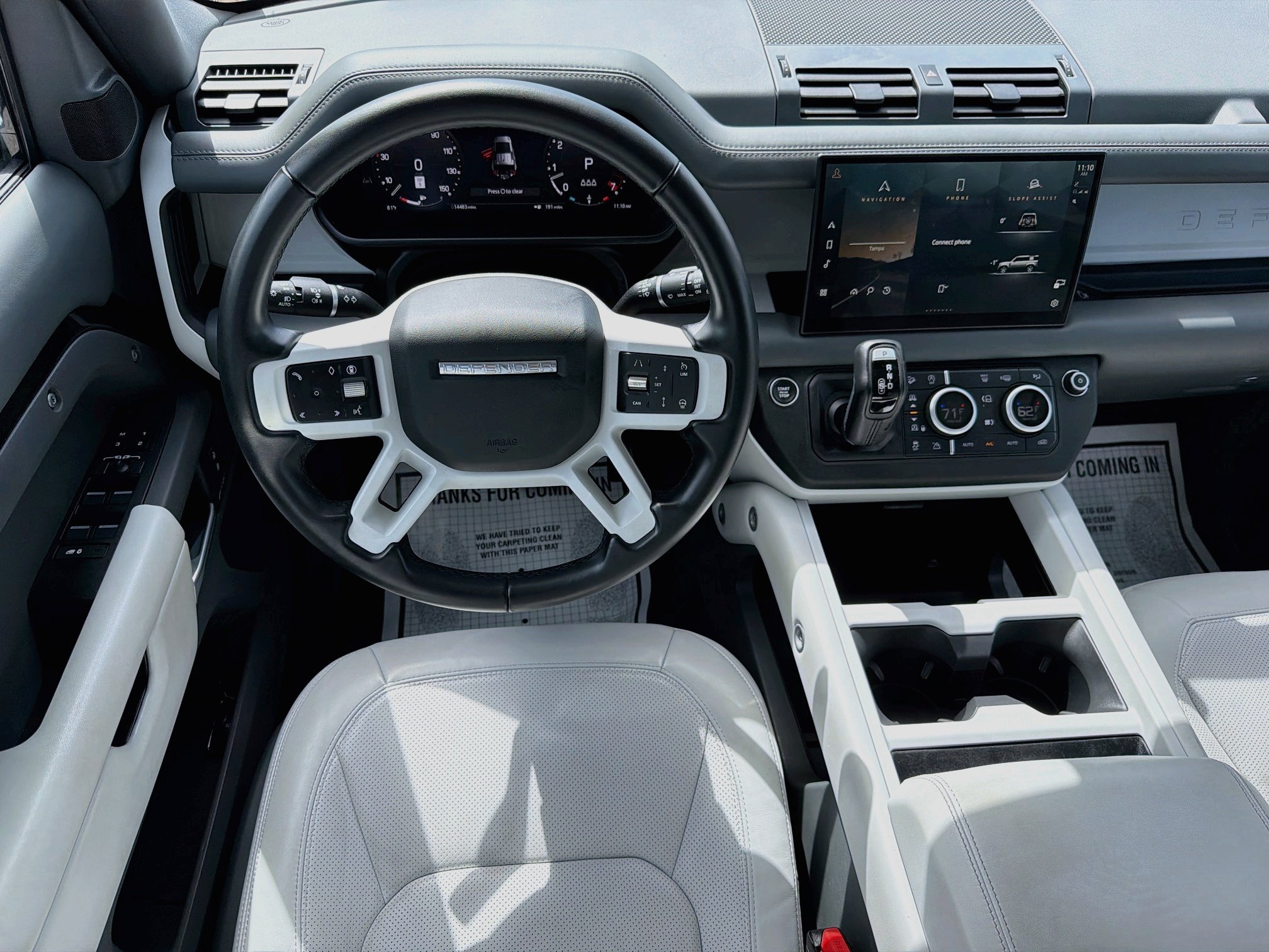 Used 2025 Santorini Black Metallic Land Rover S image 17