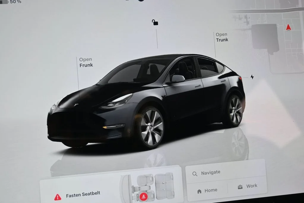 Used 2024 Gray Tesla Standard Range image 18