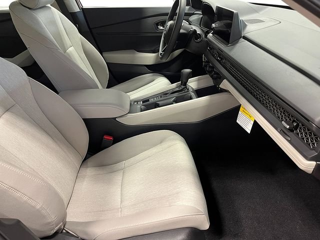 New 2026 Platinum White Pearl Honda SE image 28