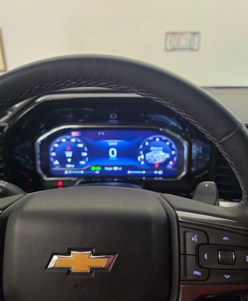 Used 2024 Red Chevrolet High Country image 6