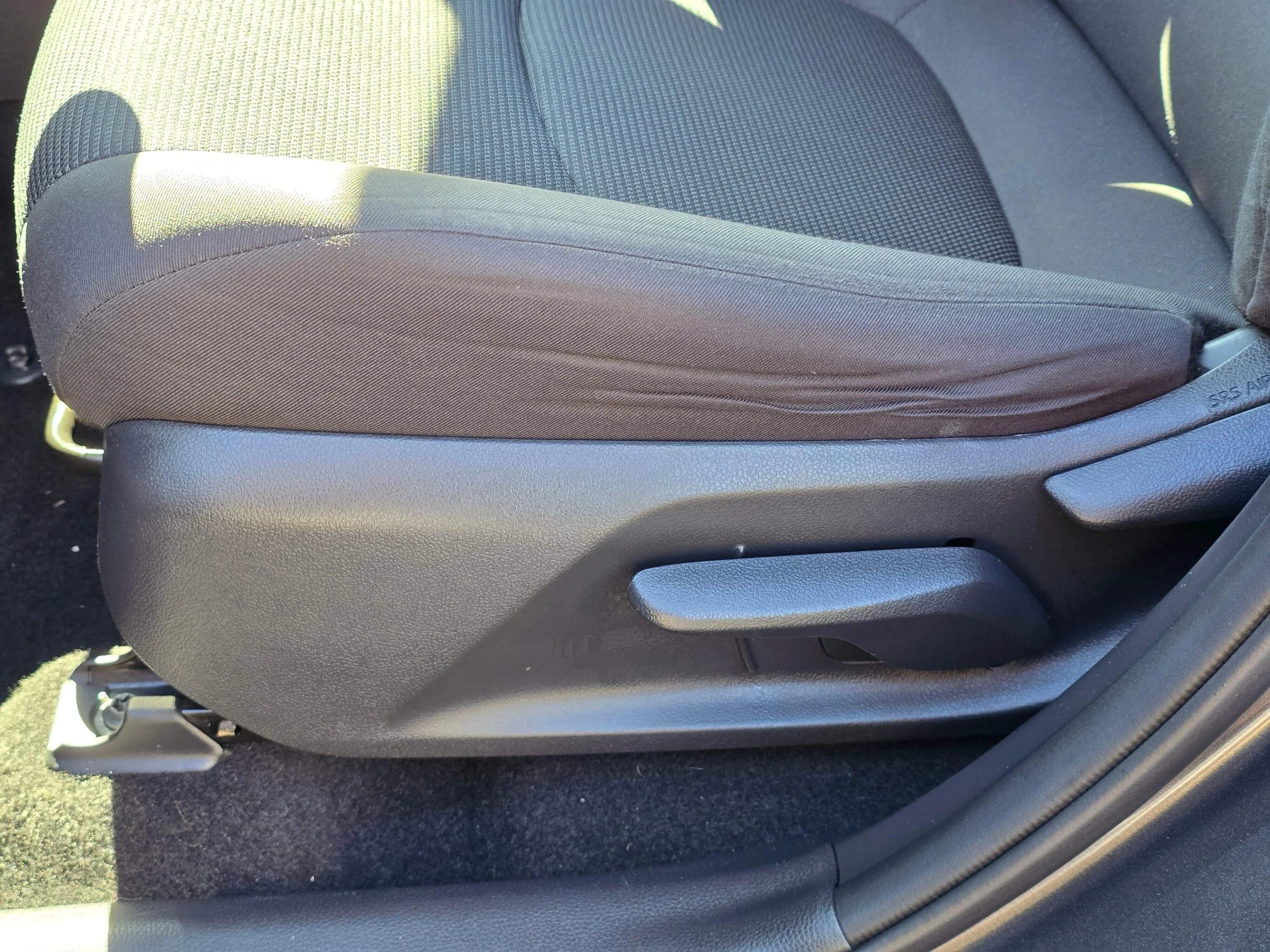 Used 2020 Magnetic Gray Metallic Toyota LE image 13