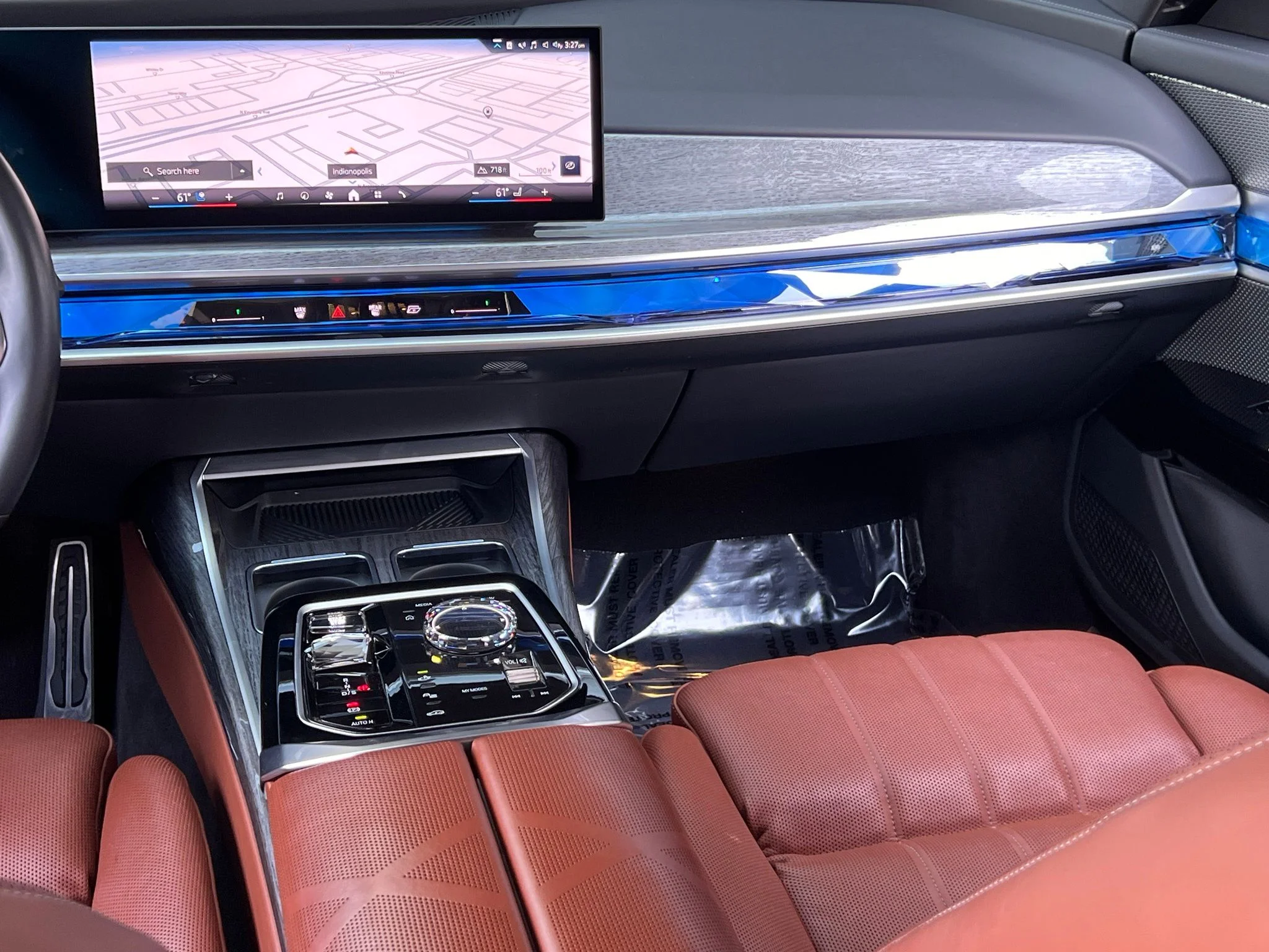 Used 2023 Black BMW 760i xDrive image 30