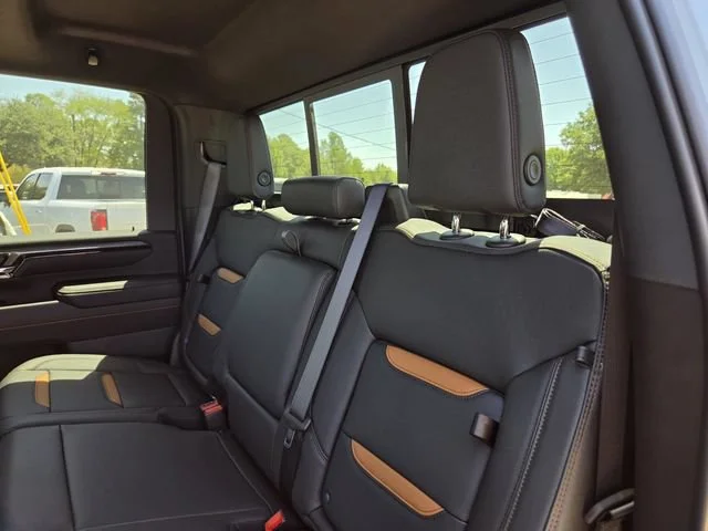 2026 GMC Sierra 2500HD AT4 - Photo 32