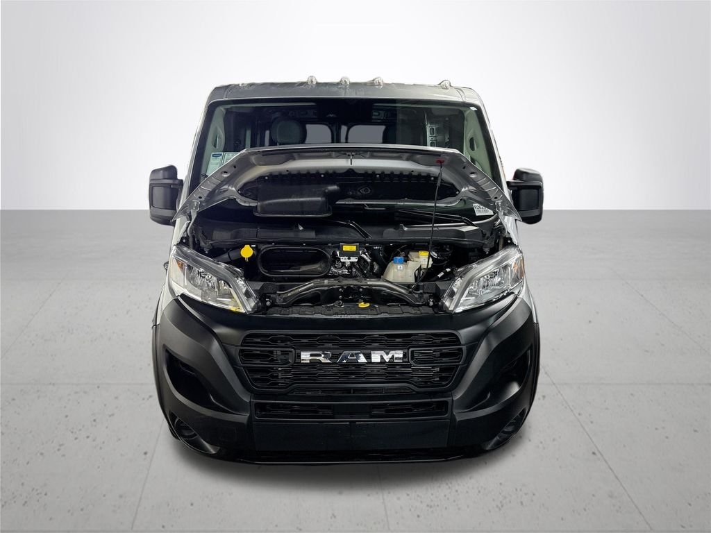 New 2026 Bright Silver Metallic Clear-Coat Exterior Paint RAM Low Roof image 20