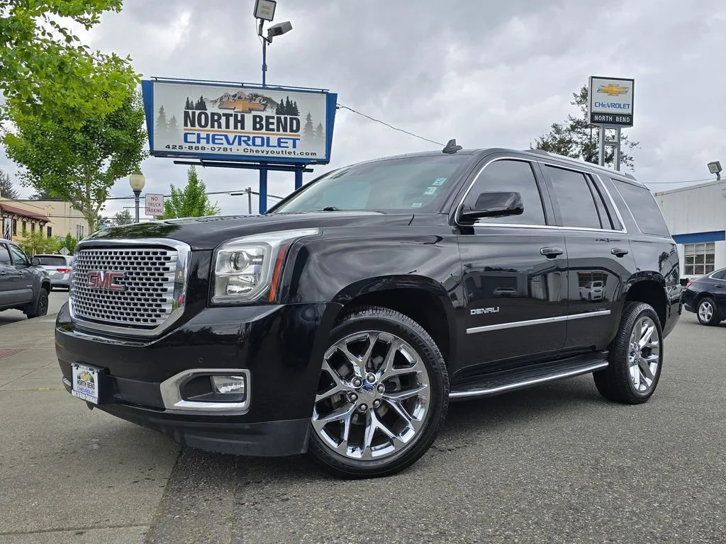 2017 GMC Yukon 4WD Denali's photo