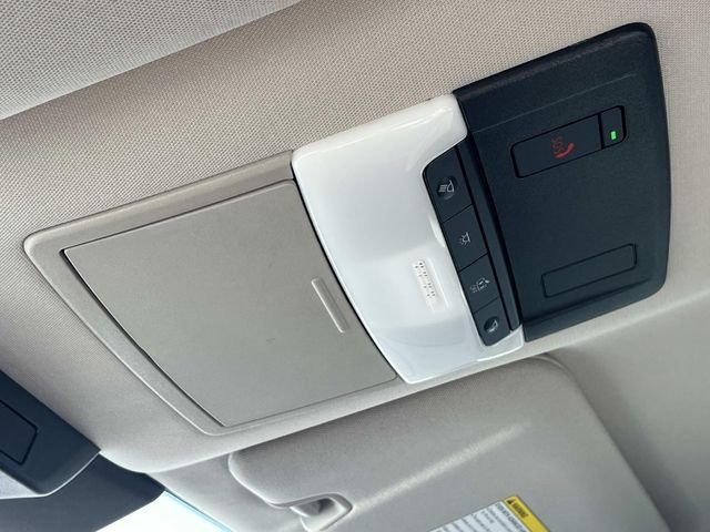 Used 2025 White Nissan SV image 34