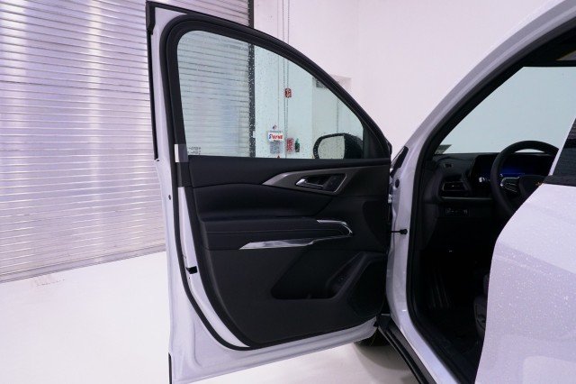 2026 Chevrolet Traverse LT - Photo 12