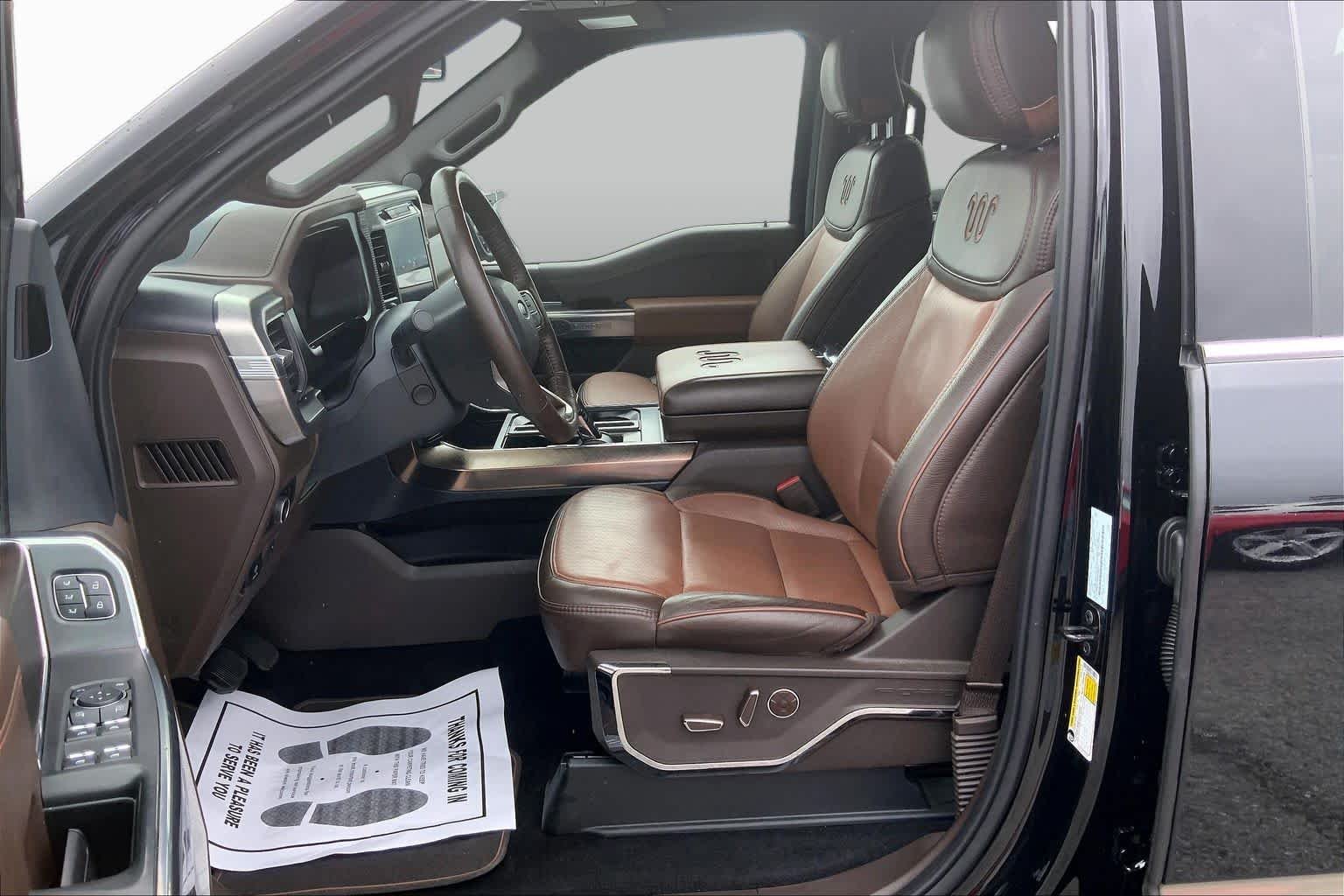 Used 2025 Agate Black/Marsh Gray Ford King Ranch image 7