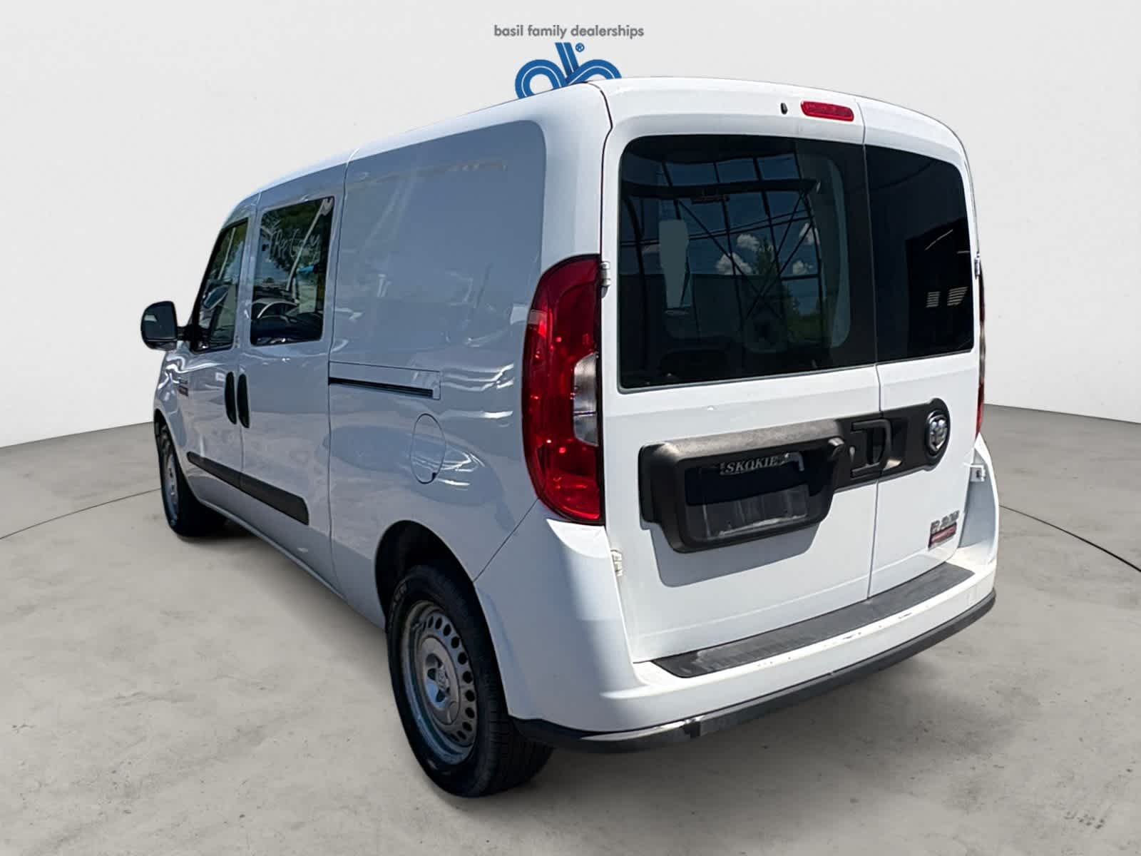 Used 2022 Bright White Ram  image 5