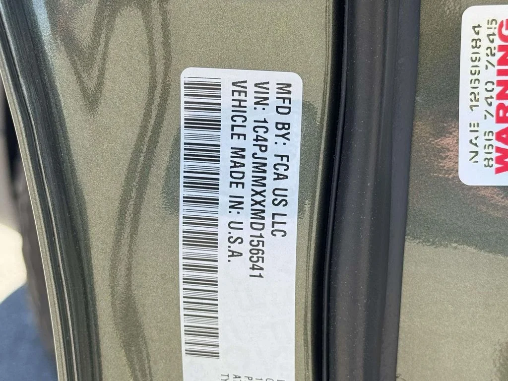 Used 2021 Green Jeep Latitude Lux image 30