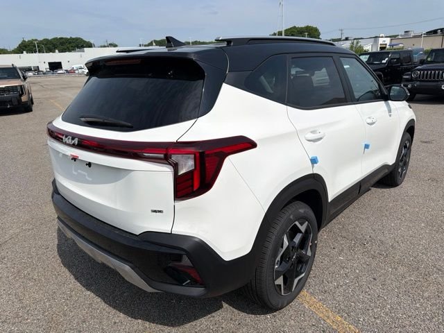 New 2026 Clear White / Black Roof Kia S image 3