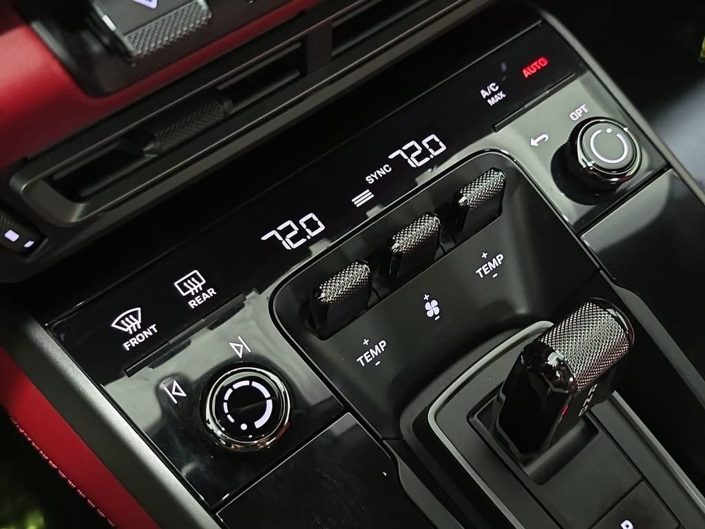 Used 2021  Porsche Targa 4S image 19