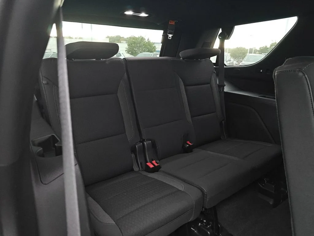 Used 2021 SPECIAL PAINT Chevrolet LS image 28