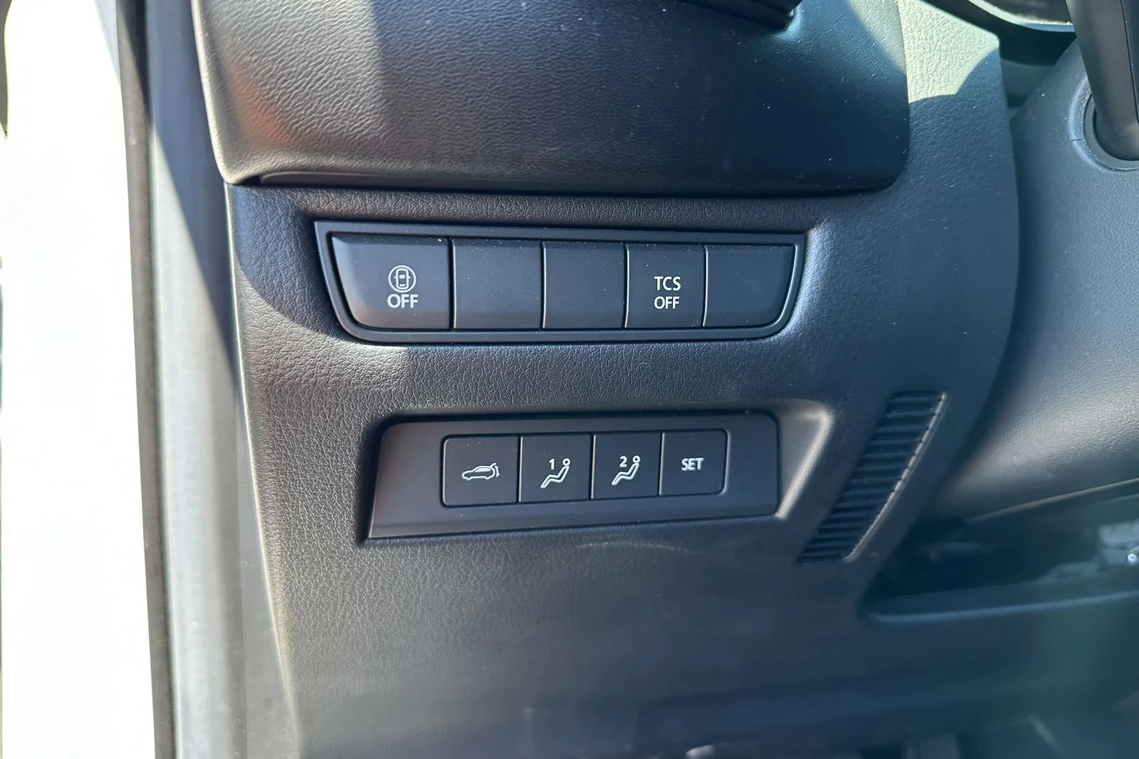 Certified Used 2025 Wind Chill Pearl Mazda 2.5 S Premium Plus Package image 27