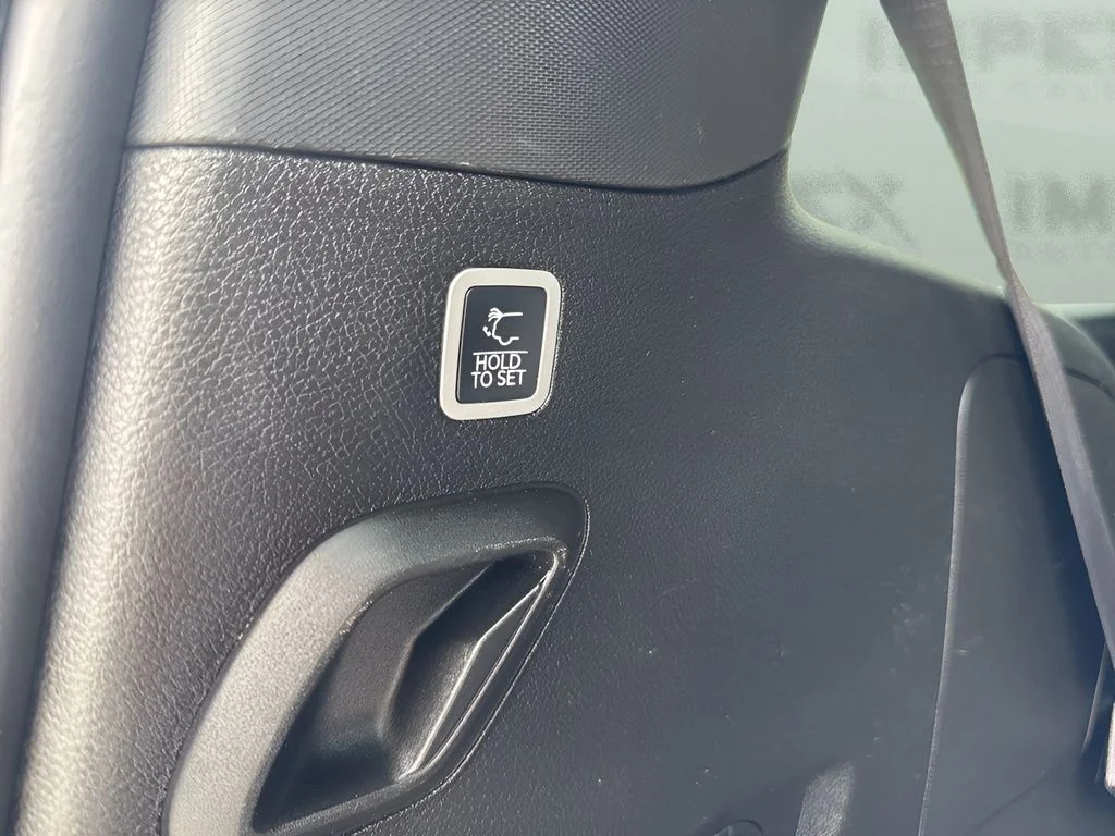 Used 2024 White Jeep Series III image 32