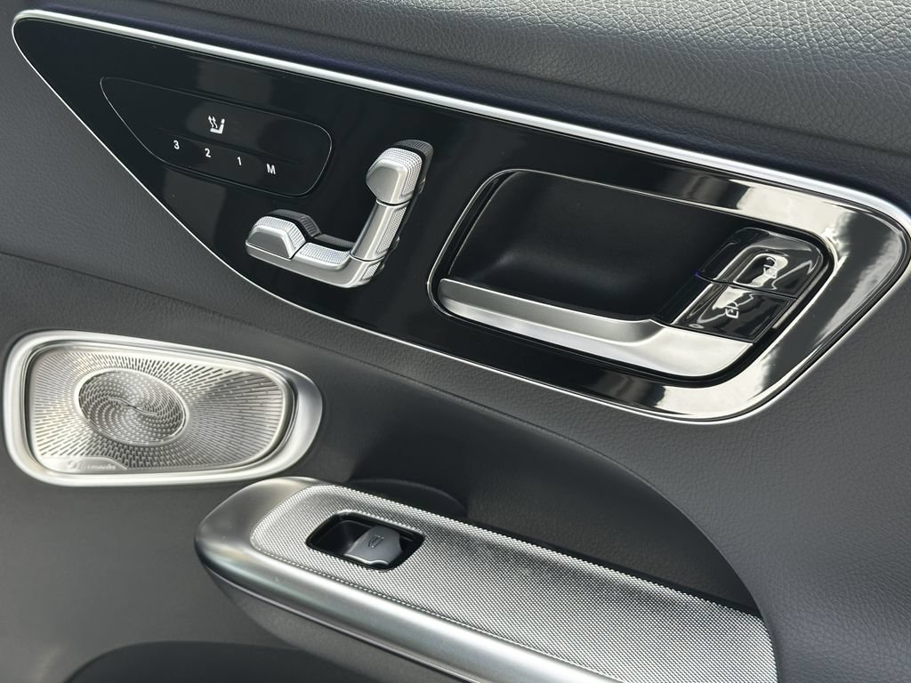 New 2026 Cirrus Silver Metallic Mercedes-Benz GLC 300 image 53