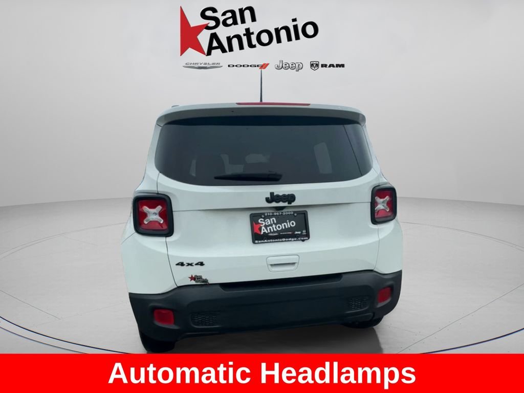Certified Used 2023 White Jeep Altitude image 12