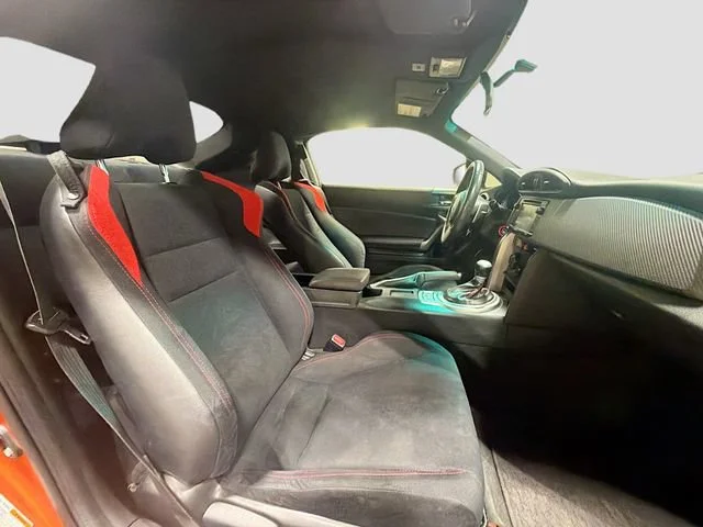 Used 2015  Scion NA image 20