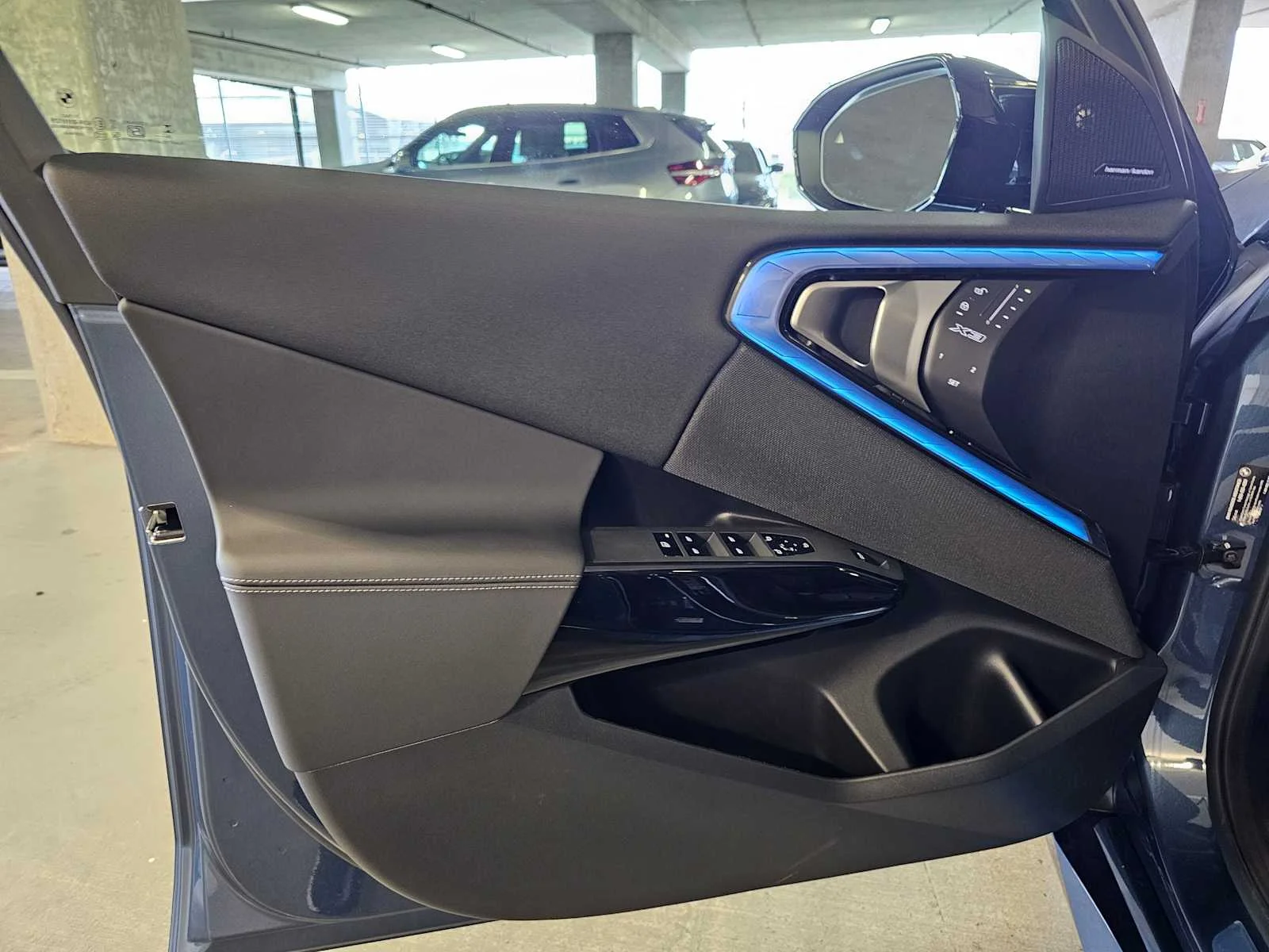 New 2026 Arctic Race Blue metallic BMW M50 xDrive image 21