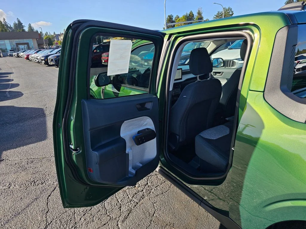 New 2025 Eruption Green Ford XLT image 16