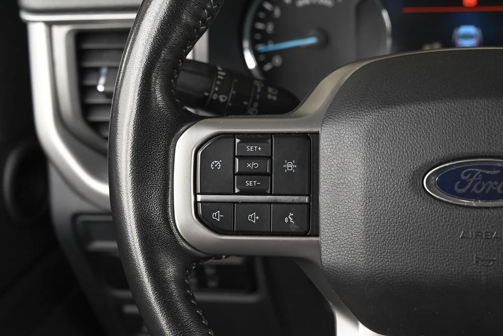 Used 2024 Black Ford XLT image 18