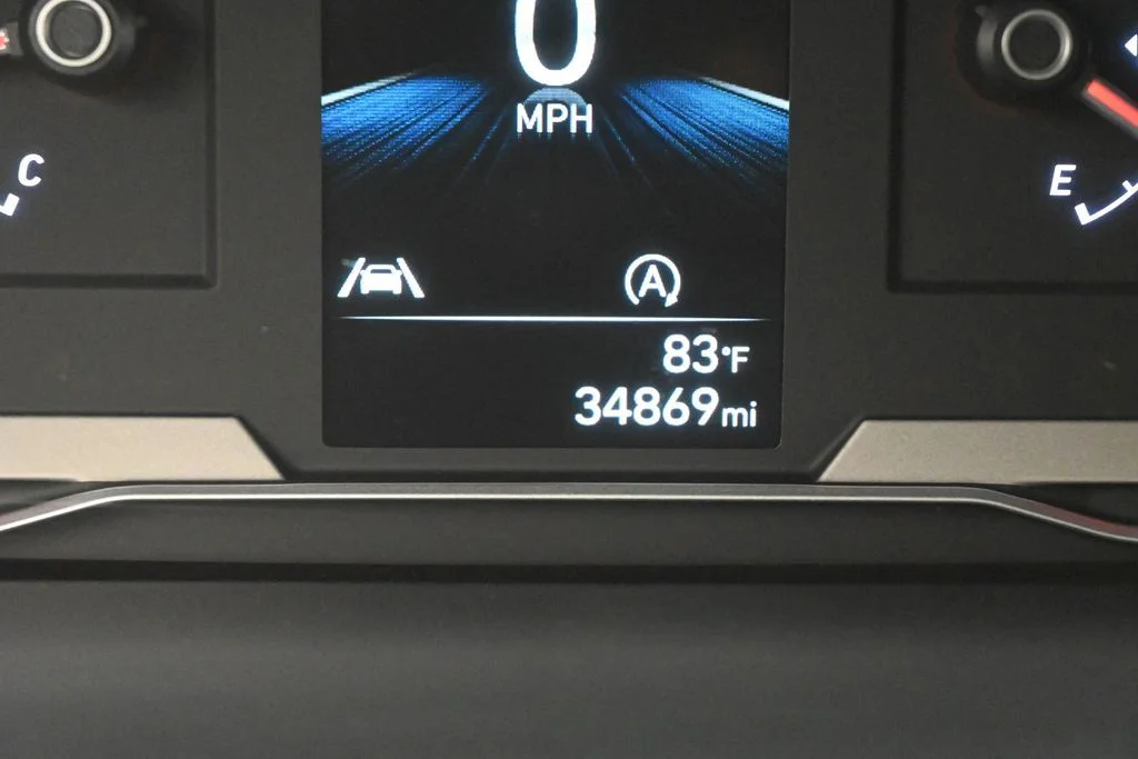 Used 2025 Cypress Gray Chevrolet RST image 25