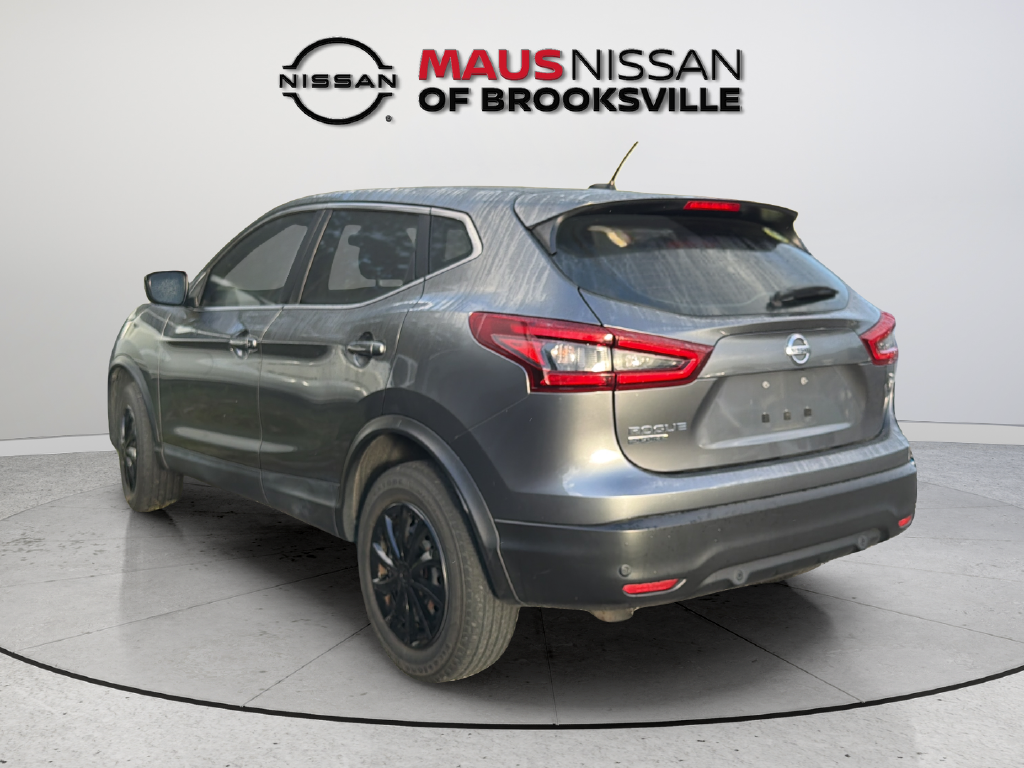 Used 2020 Gray Nissan S image 7