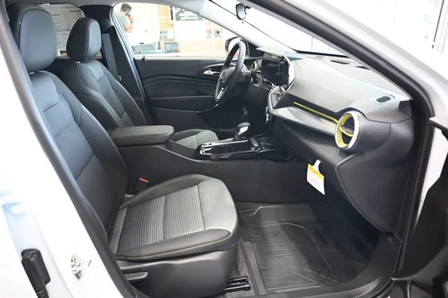 2026 Chevrolet Trax LT - Photo 10