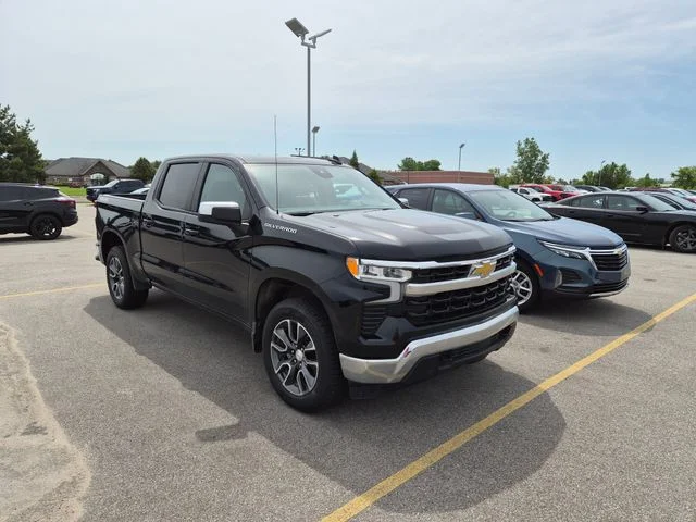 Used 2024 Black Chevrolet LT image 3