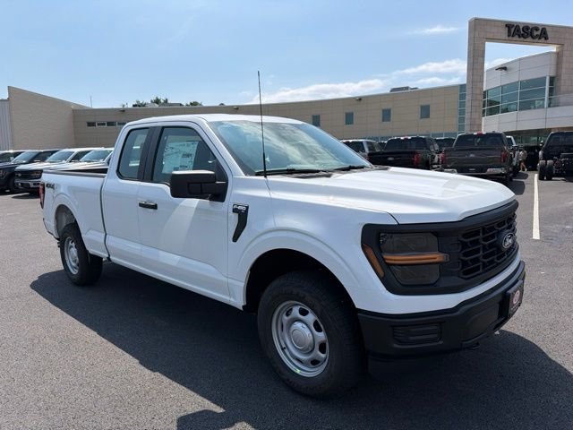 Oxford White 2026 Ford F-150 Pickup Truck Four-Wheel Drive 